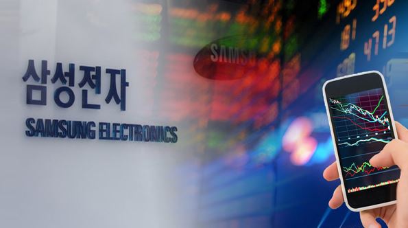 삼성전자 로고와 스마트폰 주식 차트 이미지. 반도체·AI 산업 기대감 속 삼성전자 주가와 국내 증시 투자 흐름을 상징적으로 표현한 사진.